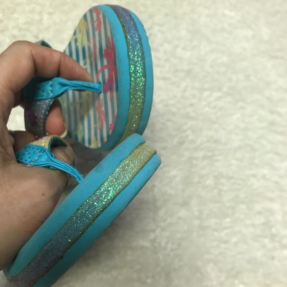 SKECHERS Twinkle Toes Beach Life sandal. - Picture 4 of 7